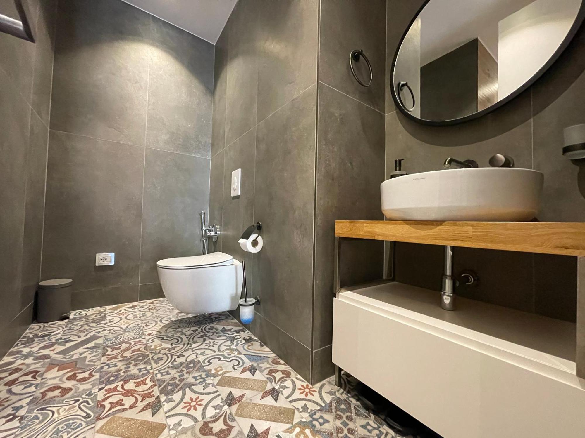 Retreat Apartments Тирана Екстериор снимка