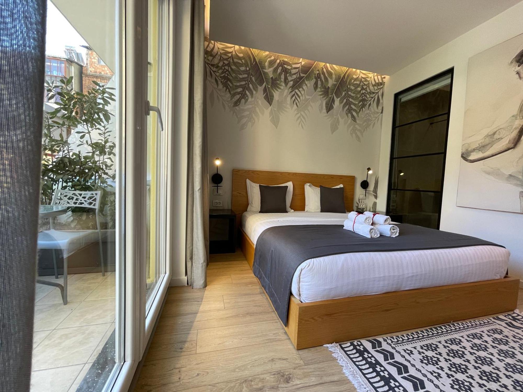 Retreat Apartments Тирана Екстериор снимка