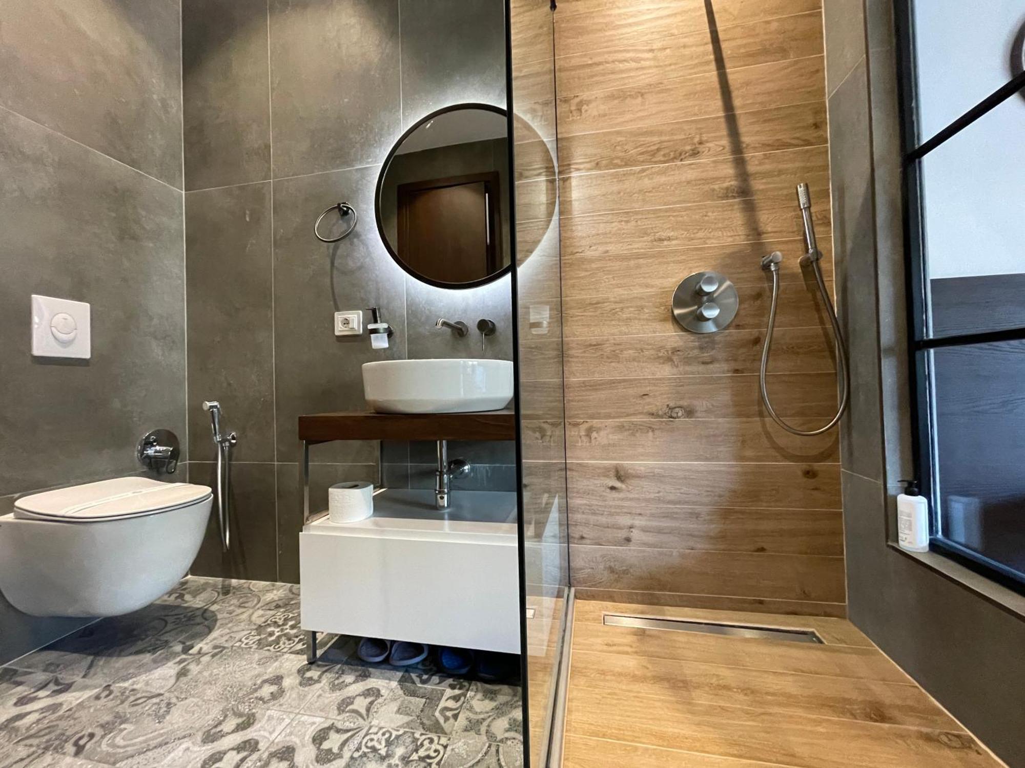 Retreat Apartments Тирана Екстериор снимка